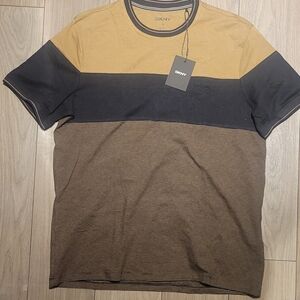 New! DKNY Men's Short Sleeve Classic Fit T-Shirt